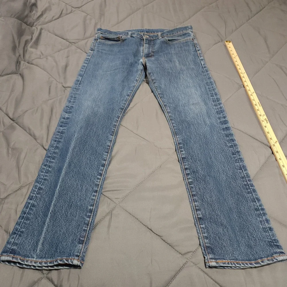 Levis levi 513